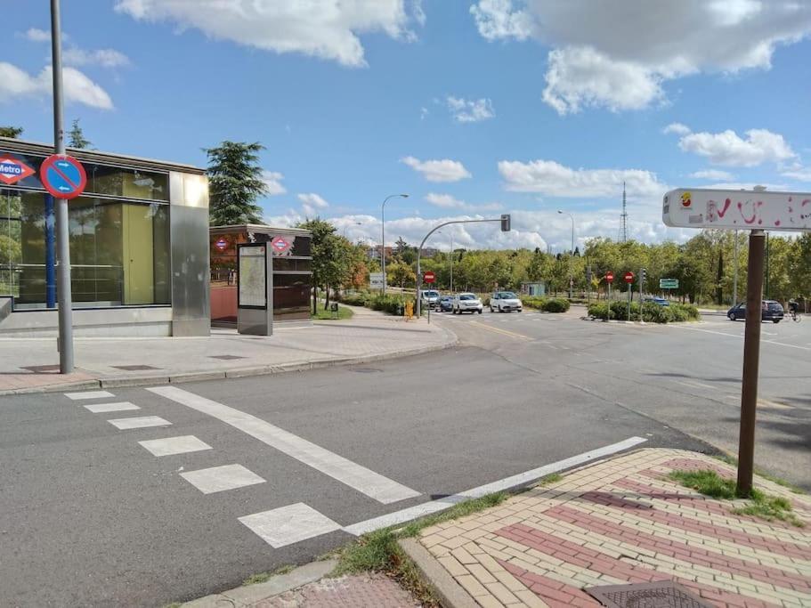 Habitaciones Individuales En Apartamento Μαδρίτη Εξωτερικό φωτογραφία