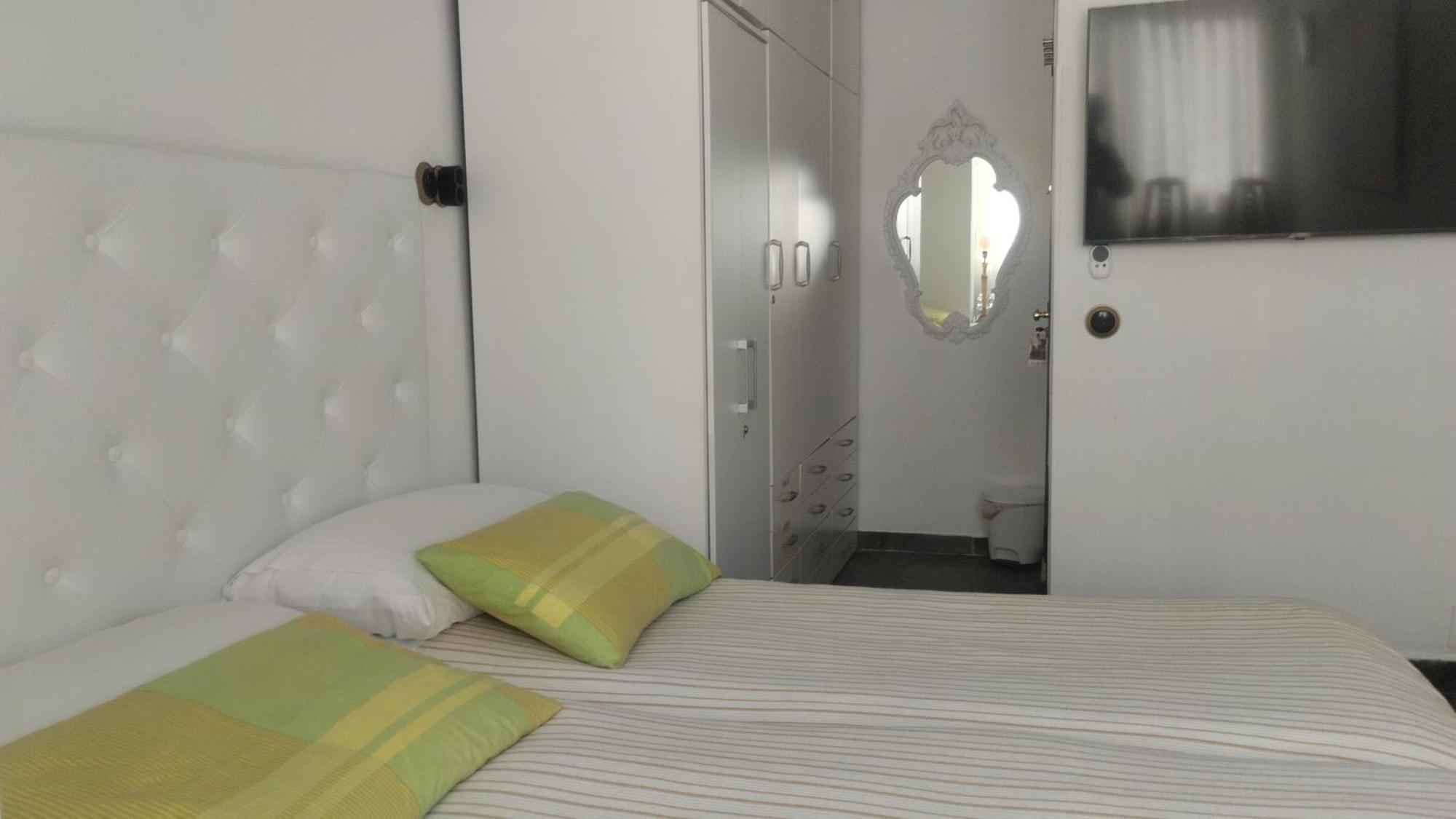Habitaciones Individuales En Apartamento Μαδρίτη Εξωτερικό φωτογραφία
