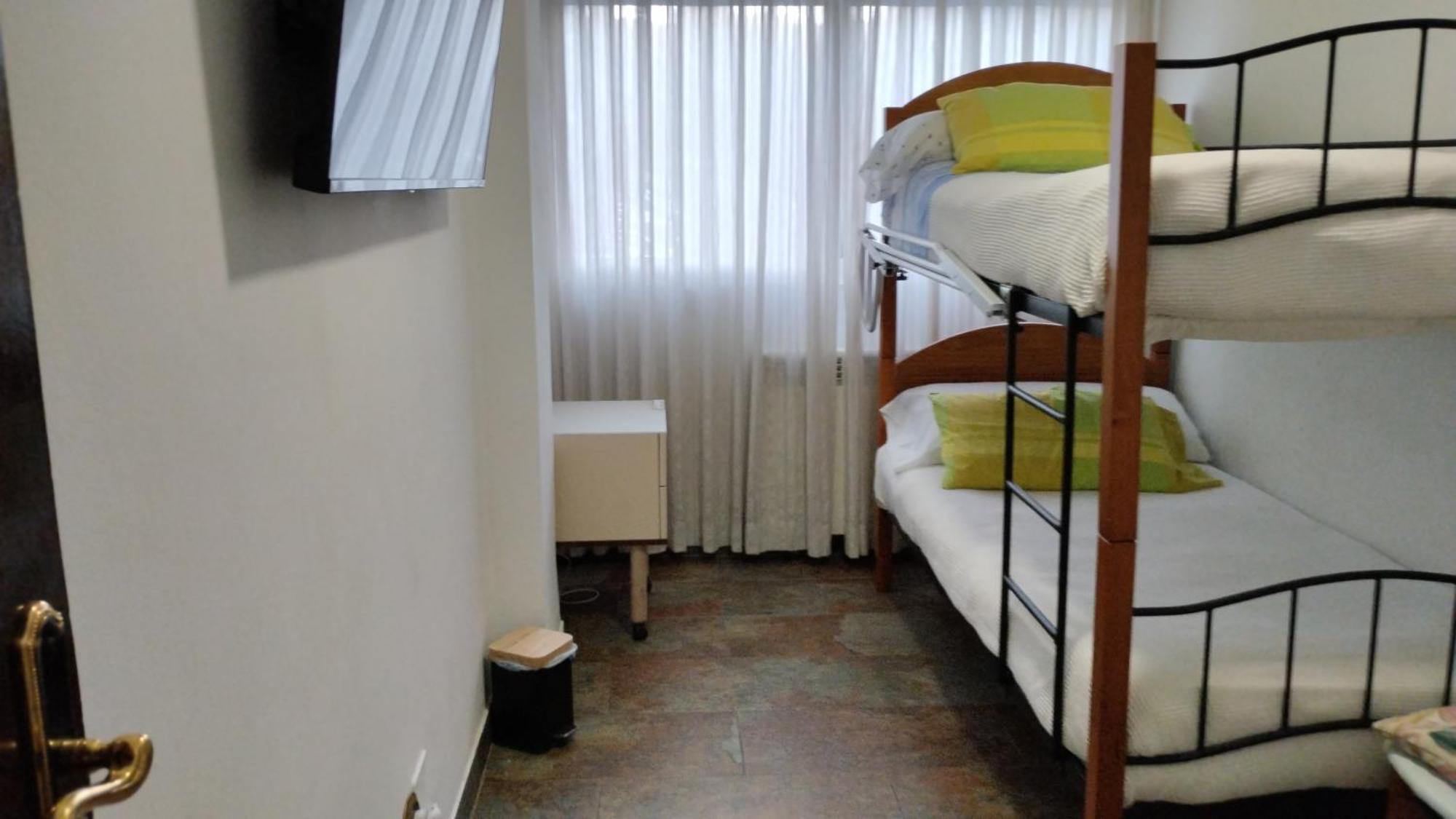 Habitaciones Individuales En Apartamento Μαδρίτη Εξωτερικό φωτογραφία